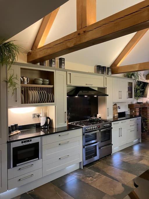 Woodbine Cottage-Part Of Alton Cottages 외부 사진