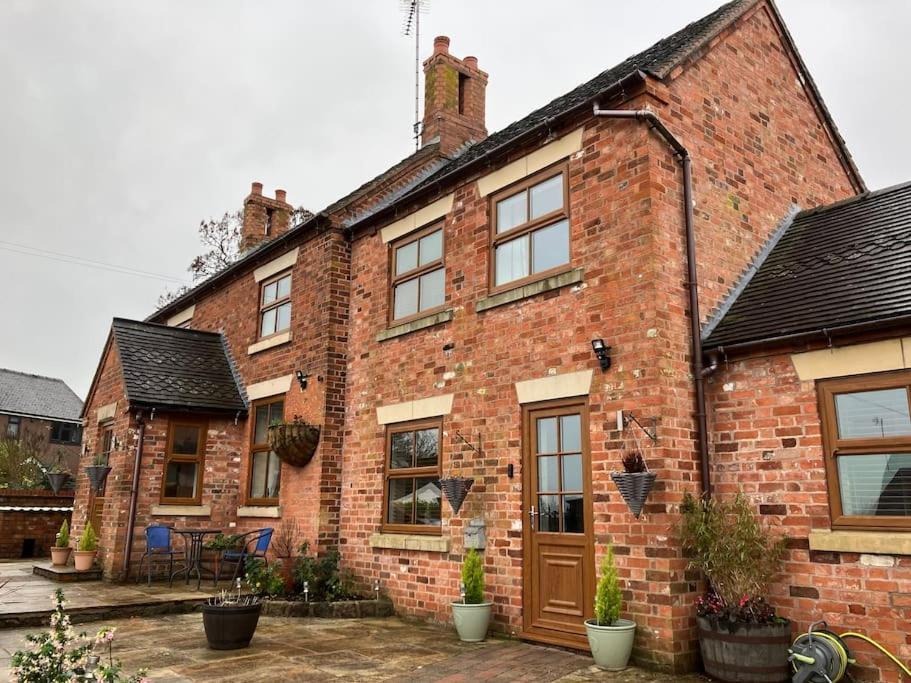 Woodbine Cottage-Part Of Alton Cottages 외부 사진